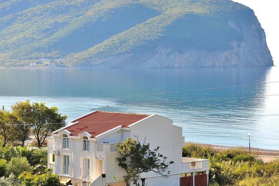 Apartments Villa Marija Петровац Экстерьер фото