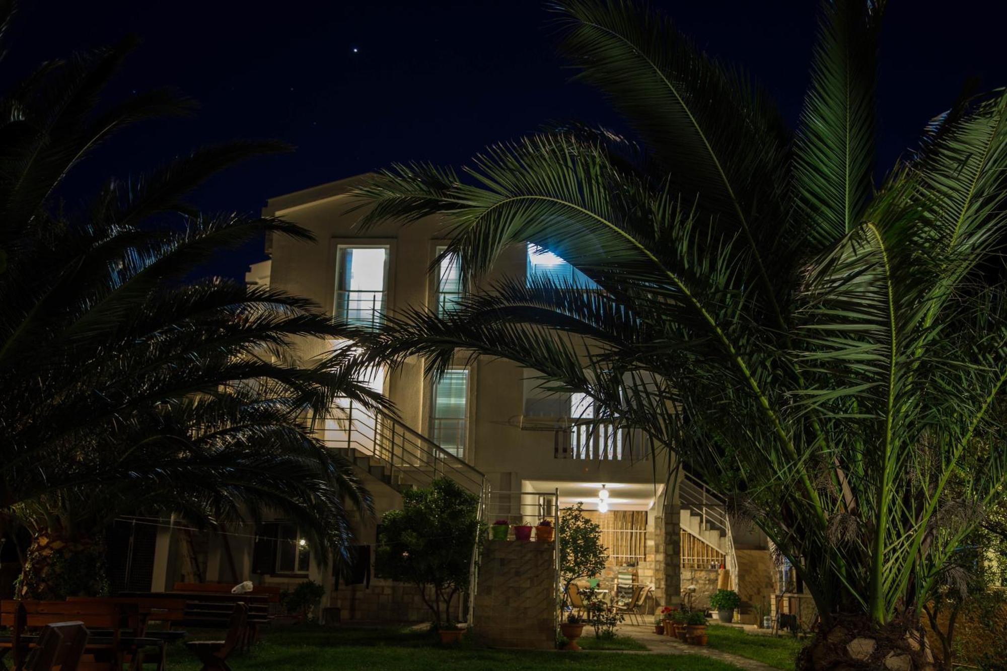 Apartments Villa Marija Петровац Экстерьер фото