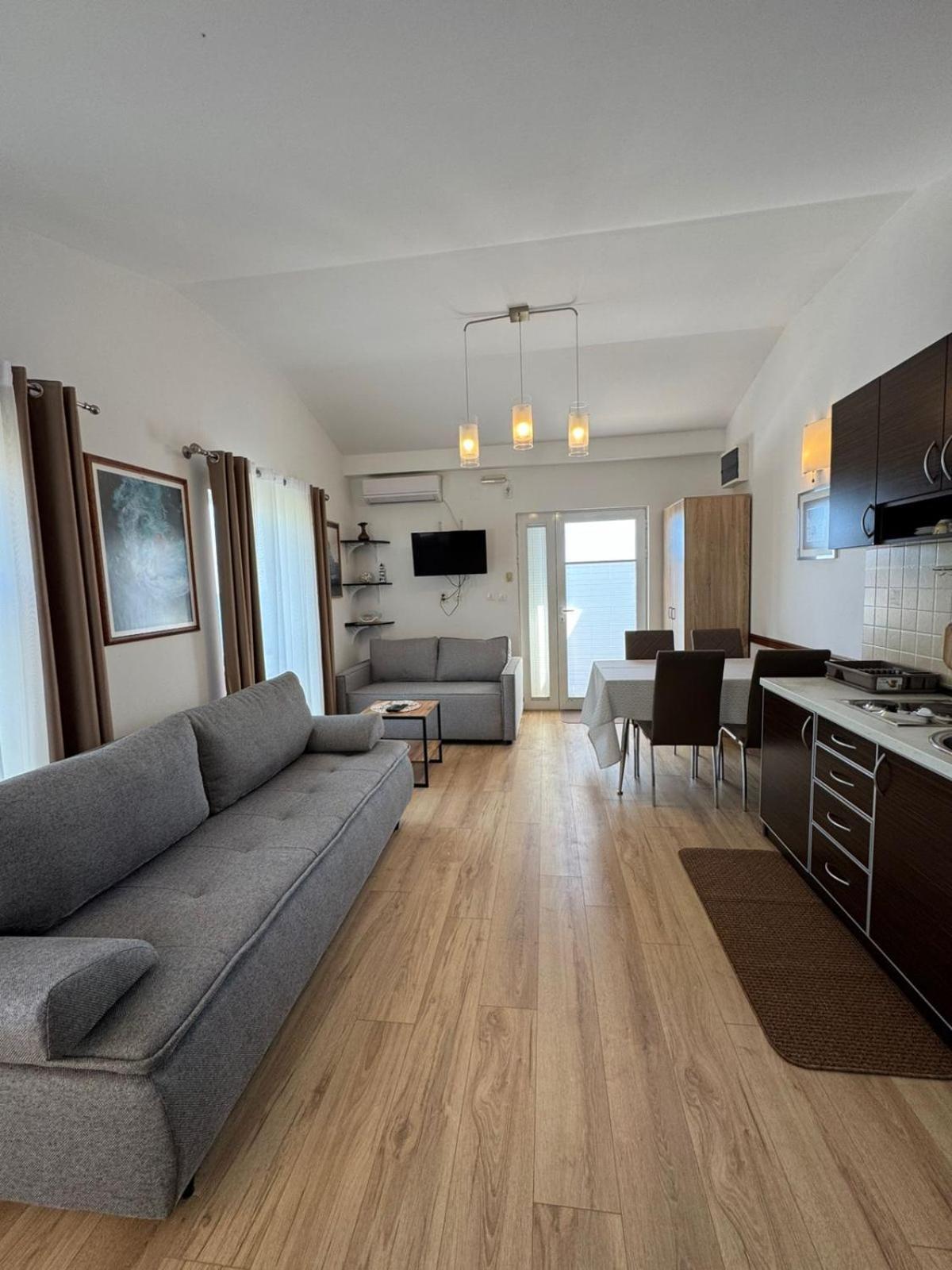 Apartments Villa Marija Петровац Экстерьер фото
