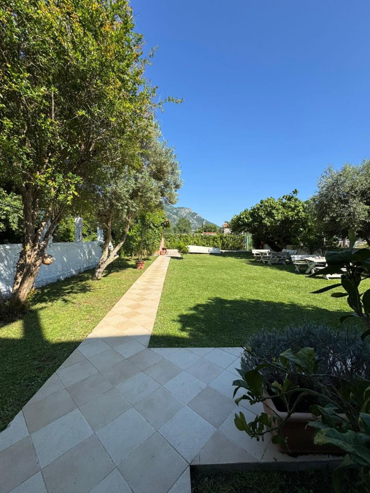 Apartments Villa Marija Петровац Экстерьер фото